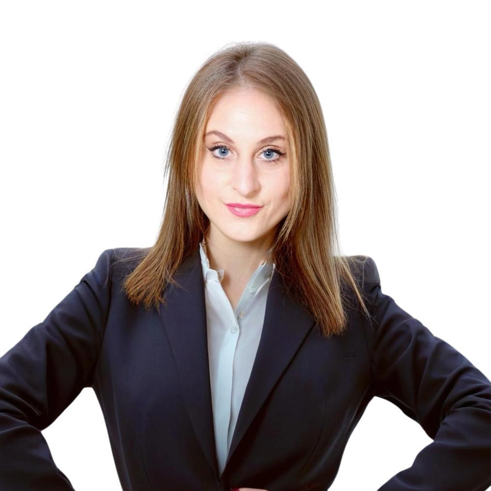 Lirios Pastor, Experta en extranjería y orientación Sociolaboral